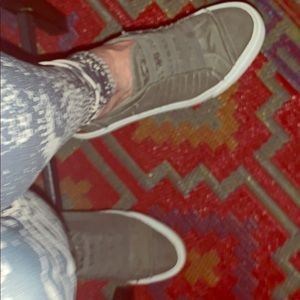 Blowfish Malibu army green slip-on sneakers